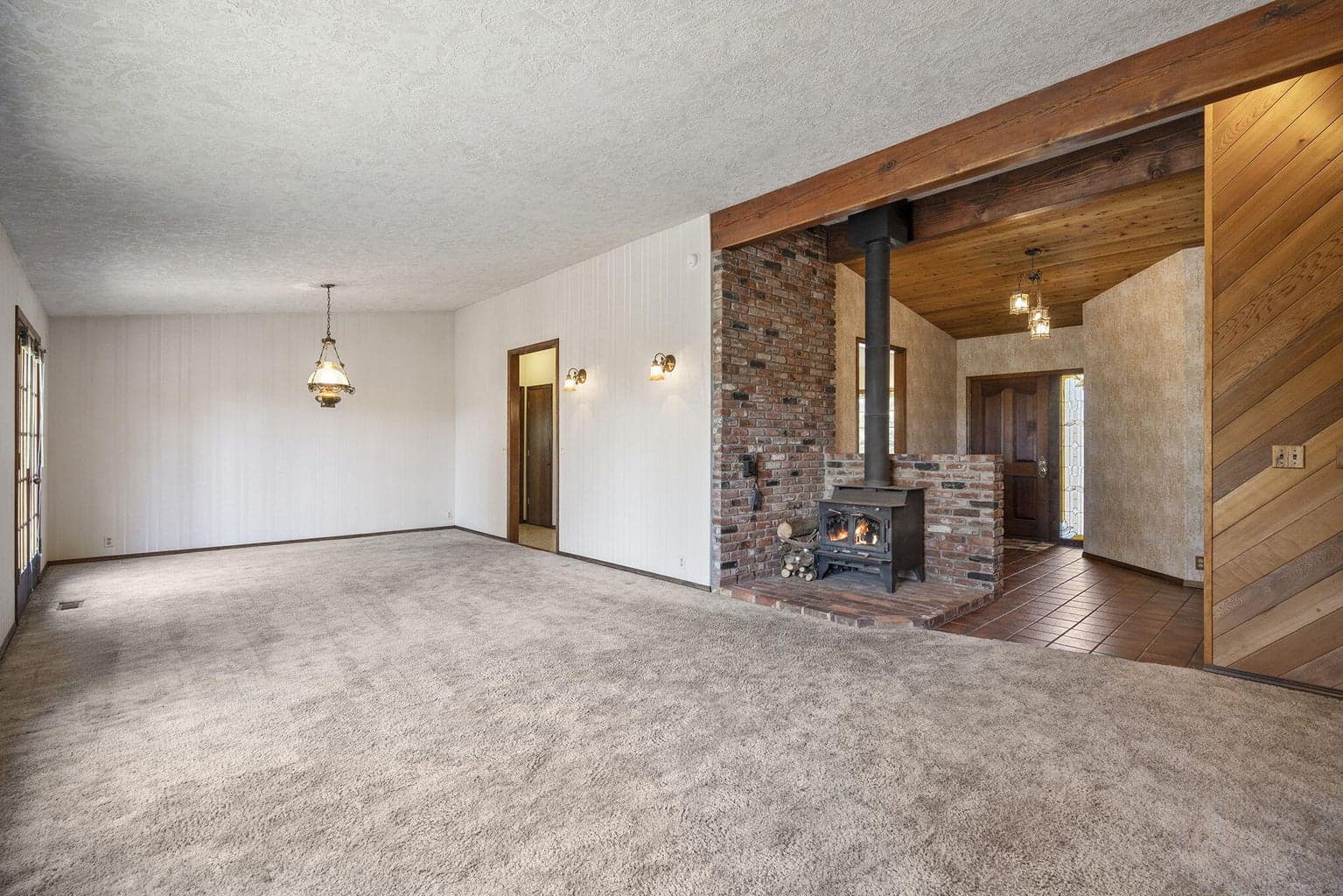 Photo of 21679 Obsidian Avenue 10 of 53