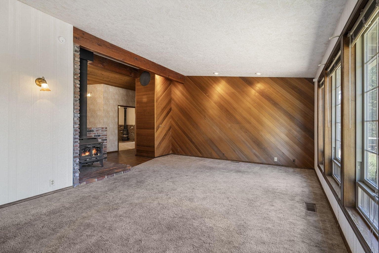 Photo of 21679 Obsidian Avenue 11 of 53