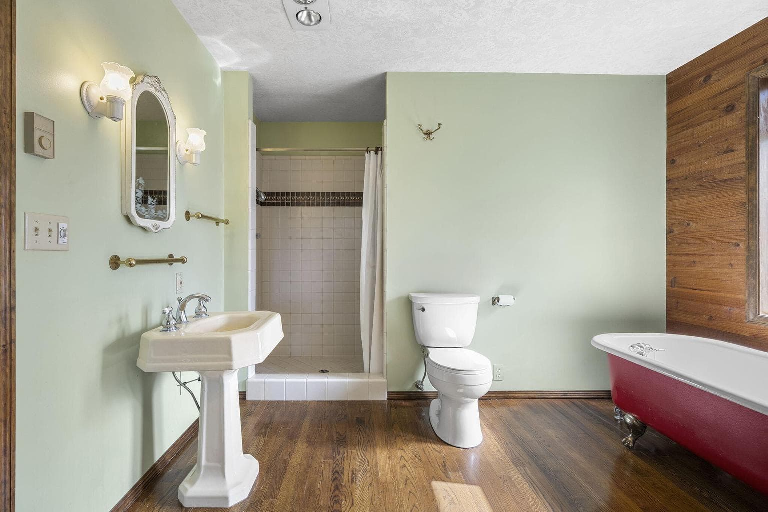 Photo of 21679 Obsidian Avenue 21 of 53