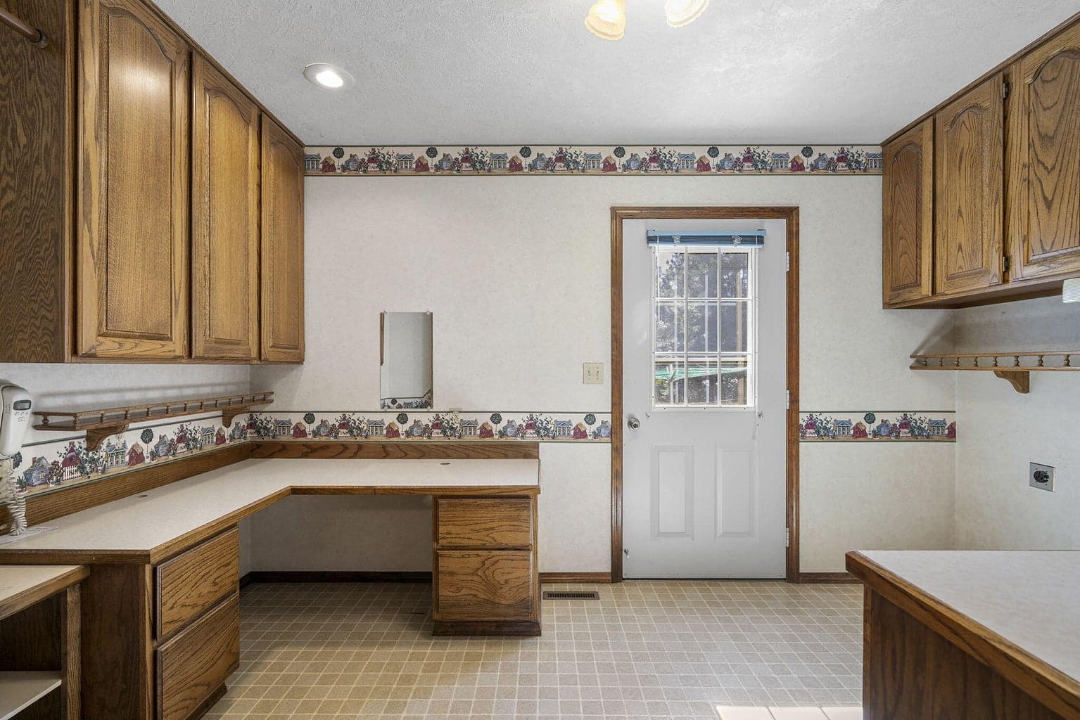 Photo of 21679 Obsidian Avenue 31 of 53