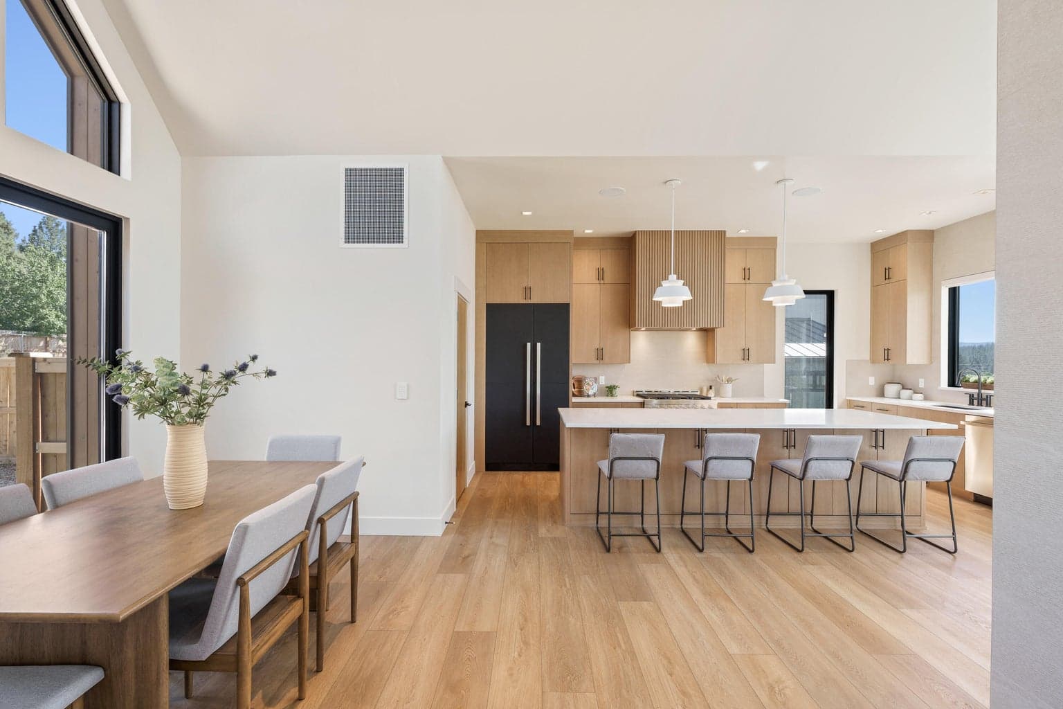 Photo of 3036 NW Polarstar Court 14 of 39