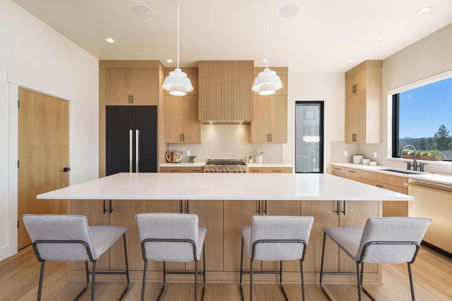 Photo of 3036 NW Polarstar Court 16 of 39