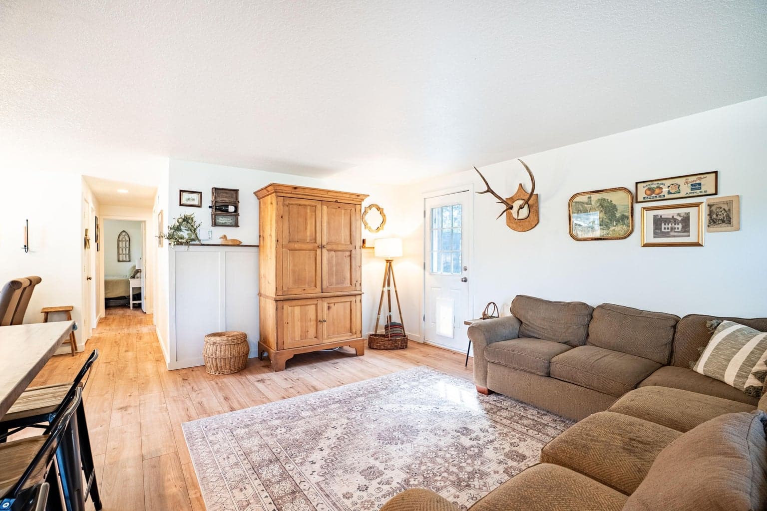 Photo of 1932 SW Curry Court 14 of 40