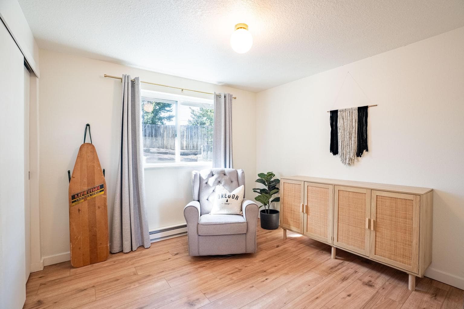 Photo of 1932 SW Curry Court 17 of 40