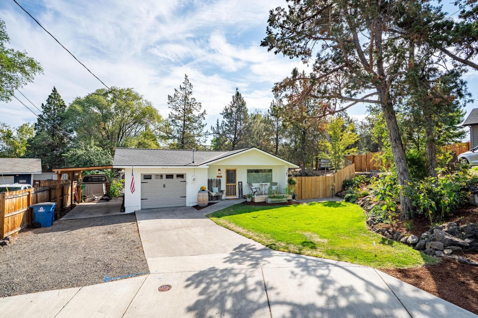 Photo of 1932 SW Curry Court 40 of 40