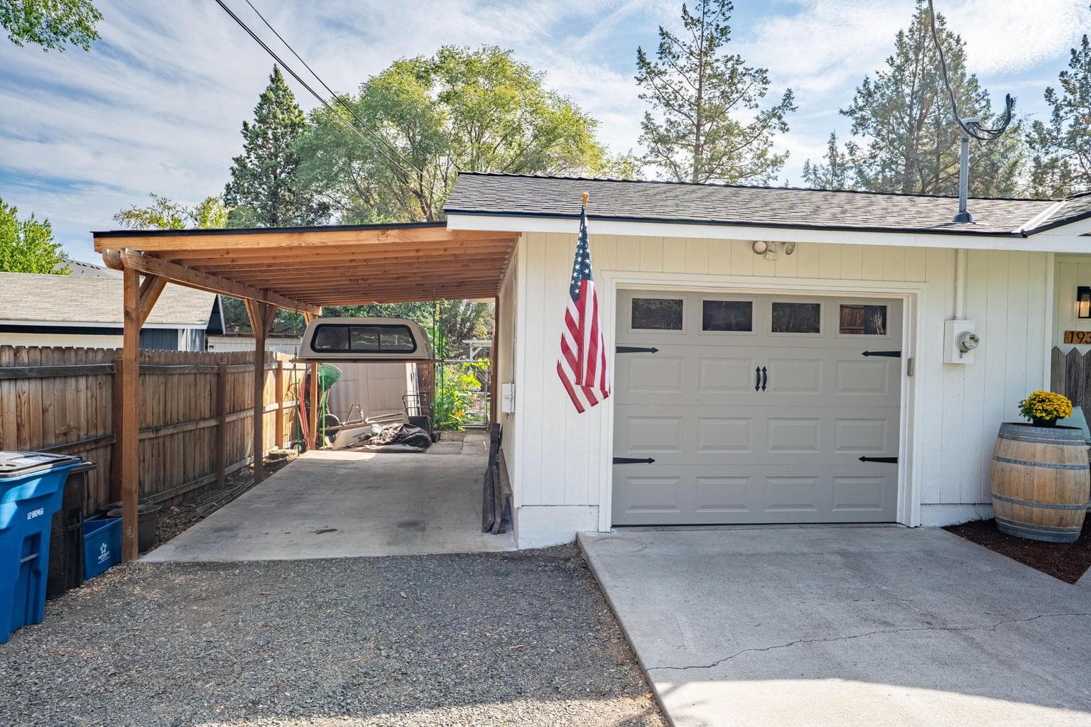 Photo of 1932 SW Curry Court 39 of 40