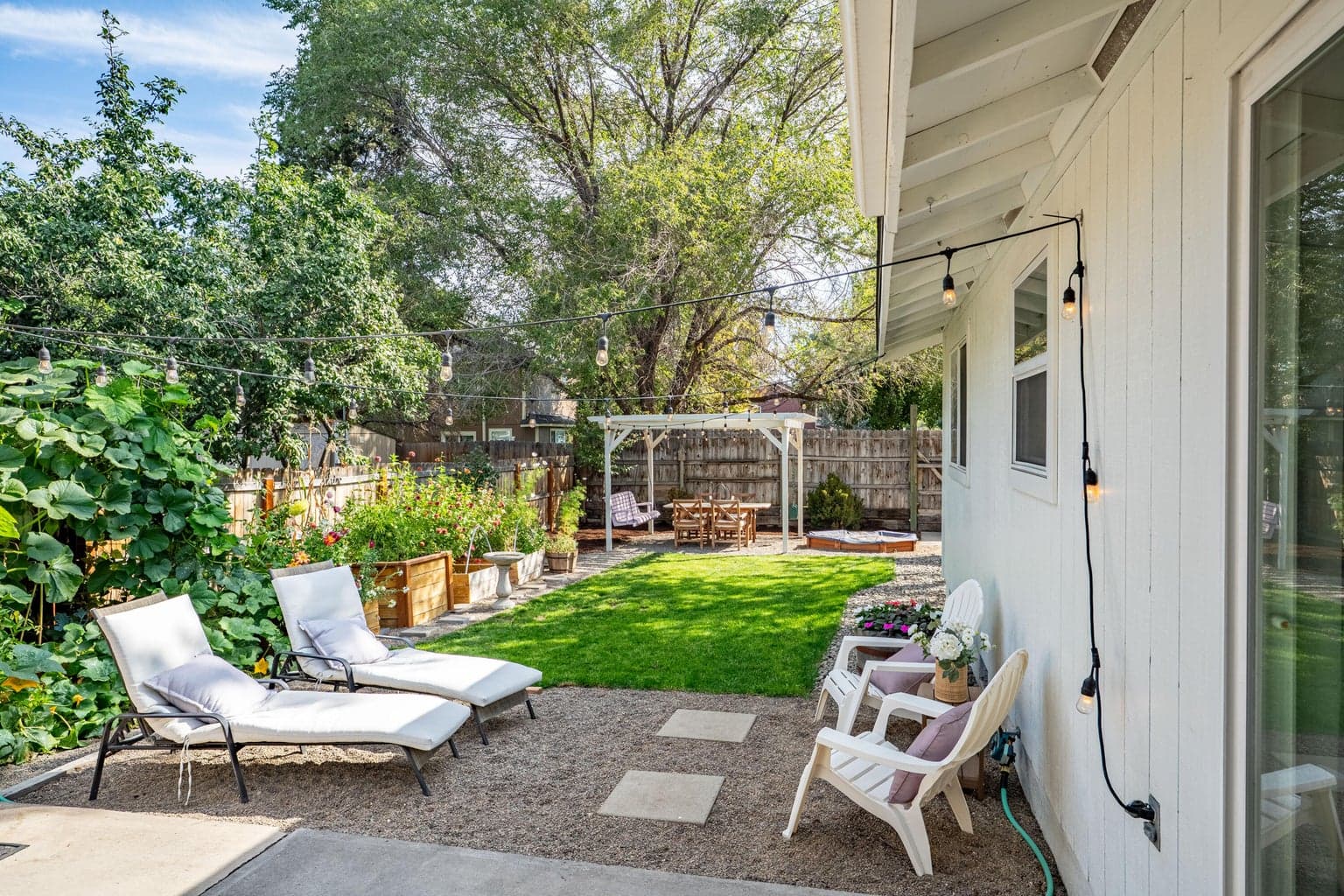 Photo of 1932 SW Curry Court 25 of 40