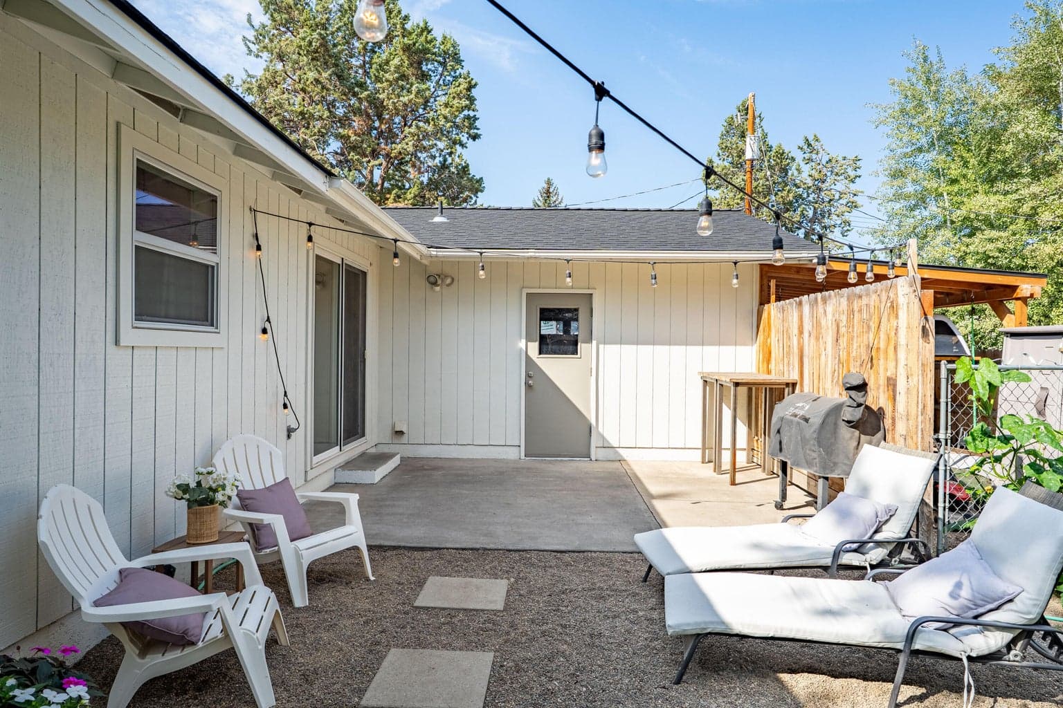 Photo of 1932 SW Curry Court 26 of 40