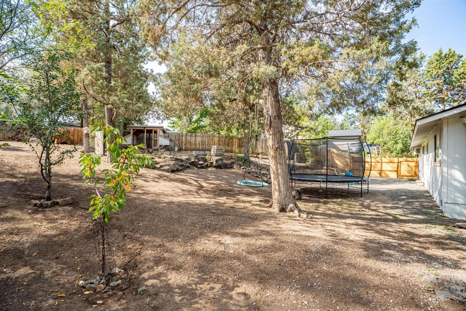 Photo of 1932 SW Curry Court 32 of 40