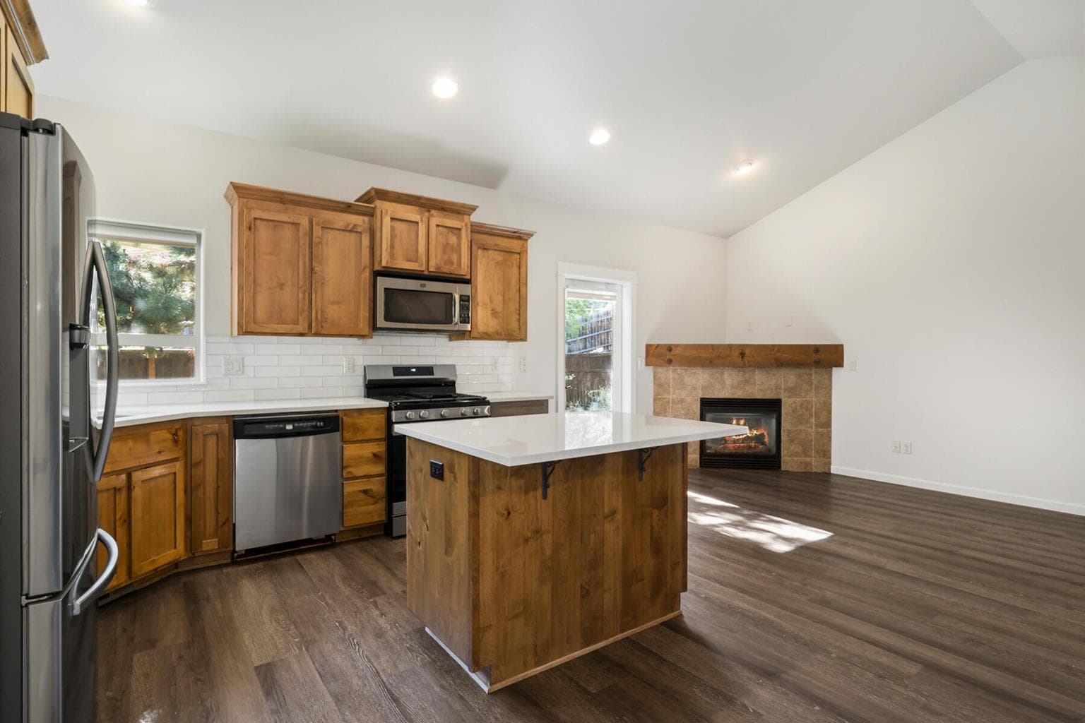 Photo of 2324 NE Halston Court 12 of 38
