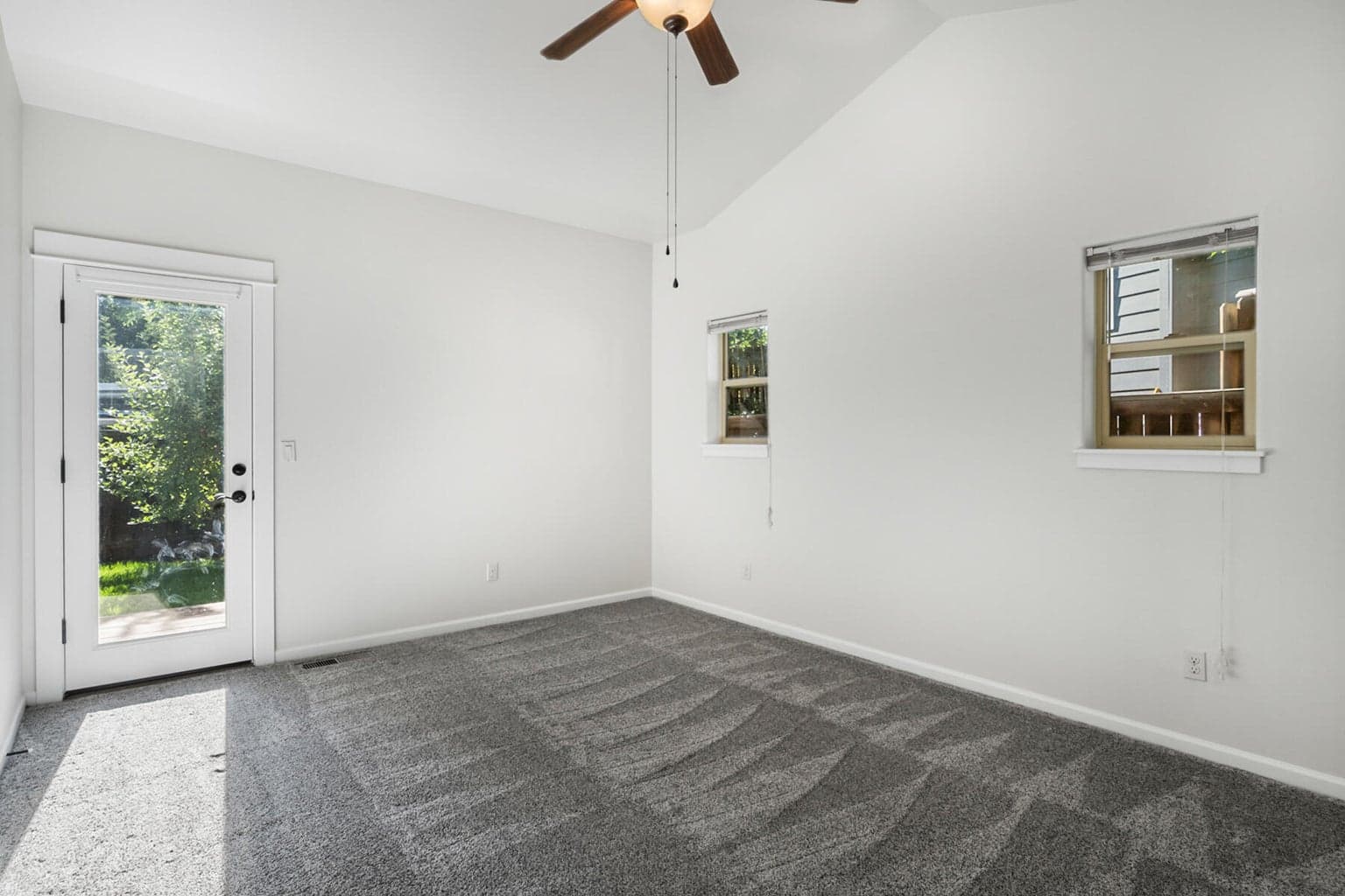 Vaulted ceilings and access to back patio