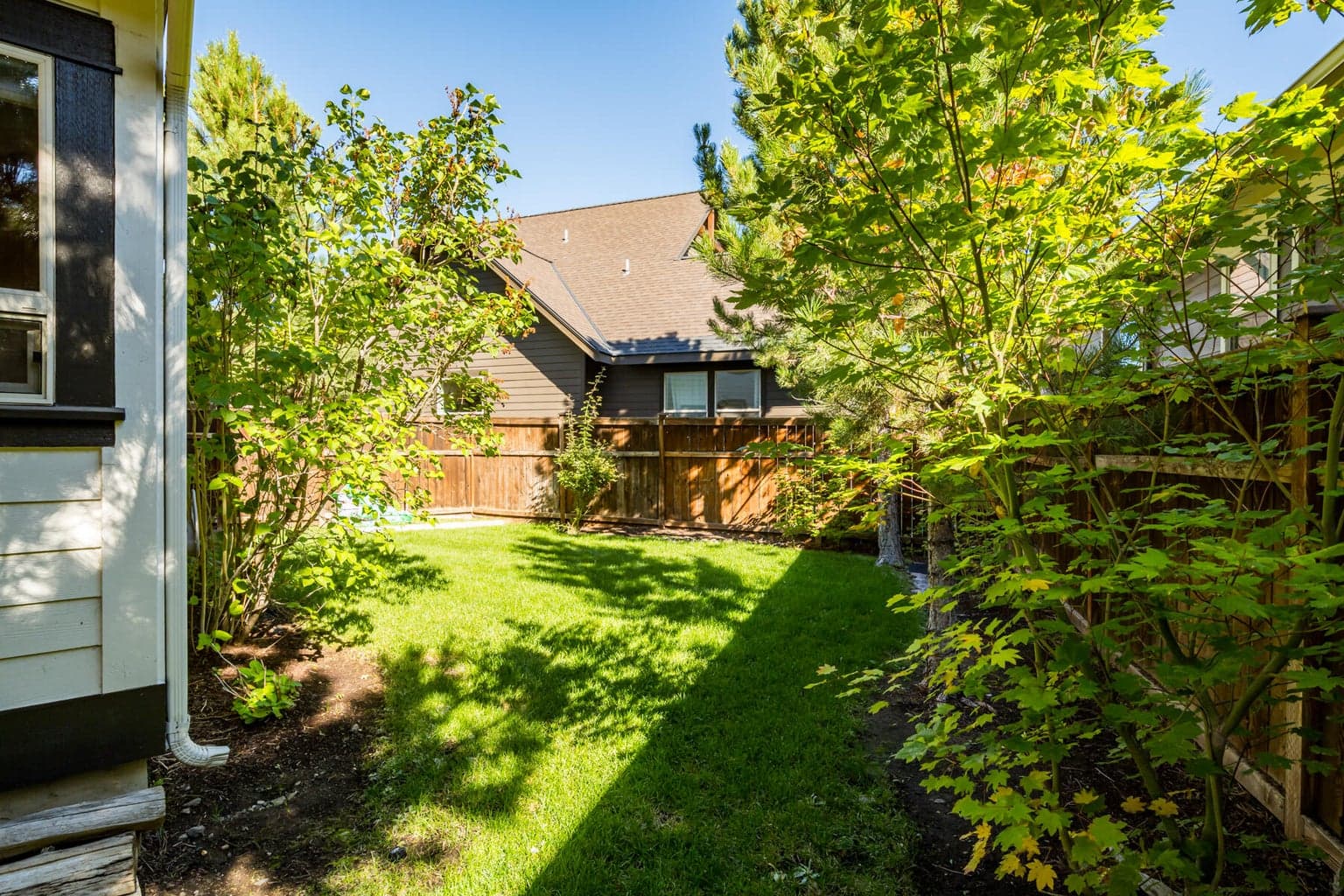 Photo of 2324 NE Halston Court 31 of 38
