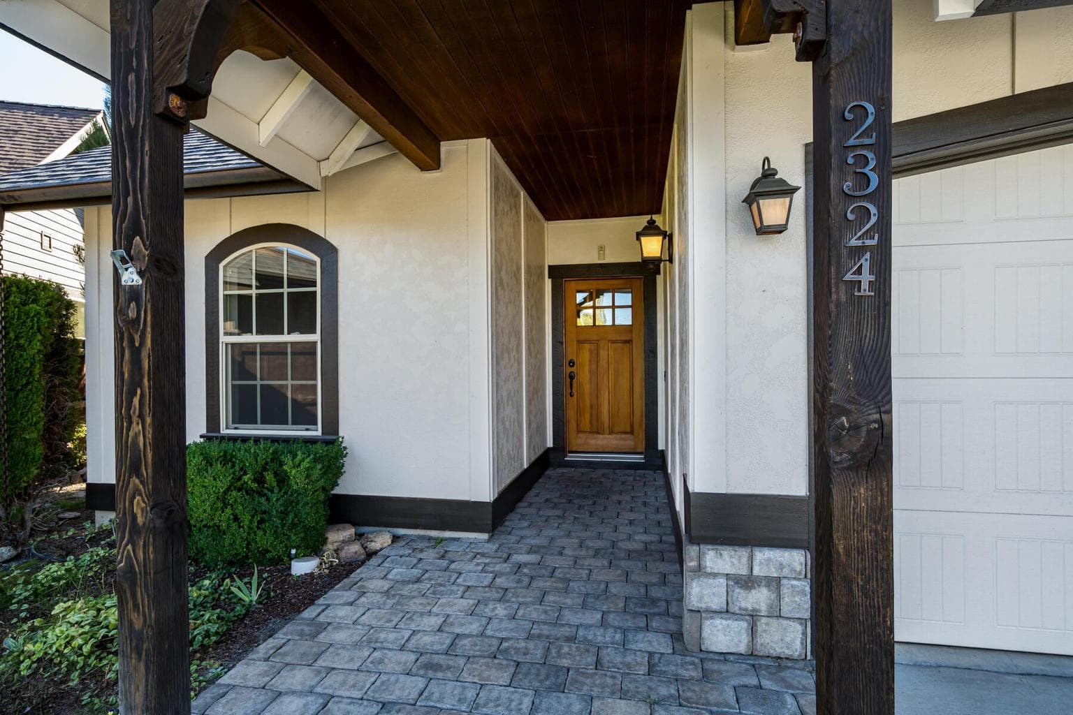 Photo of 2324 Halston 5 of 38