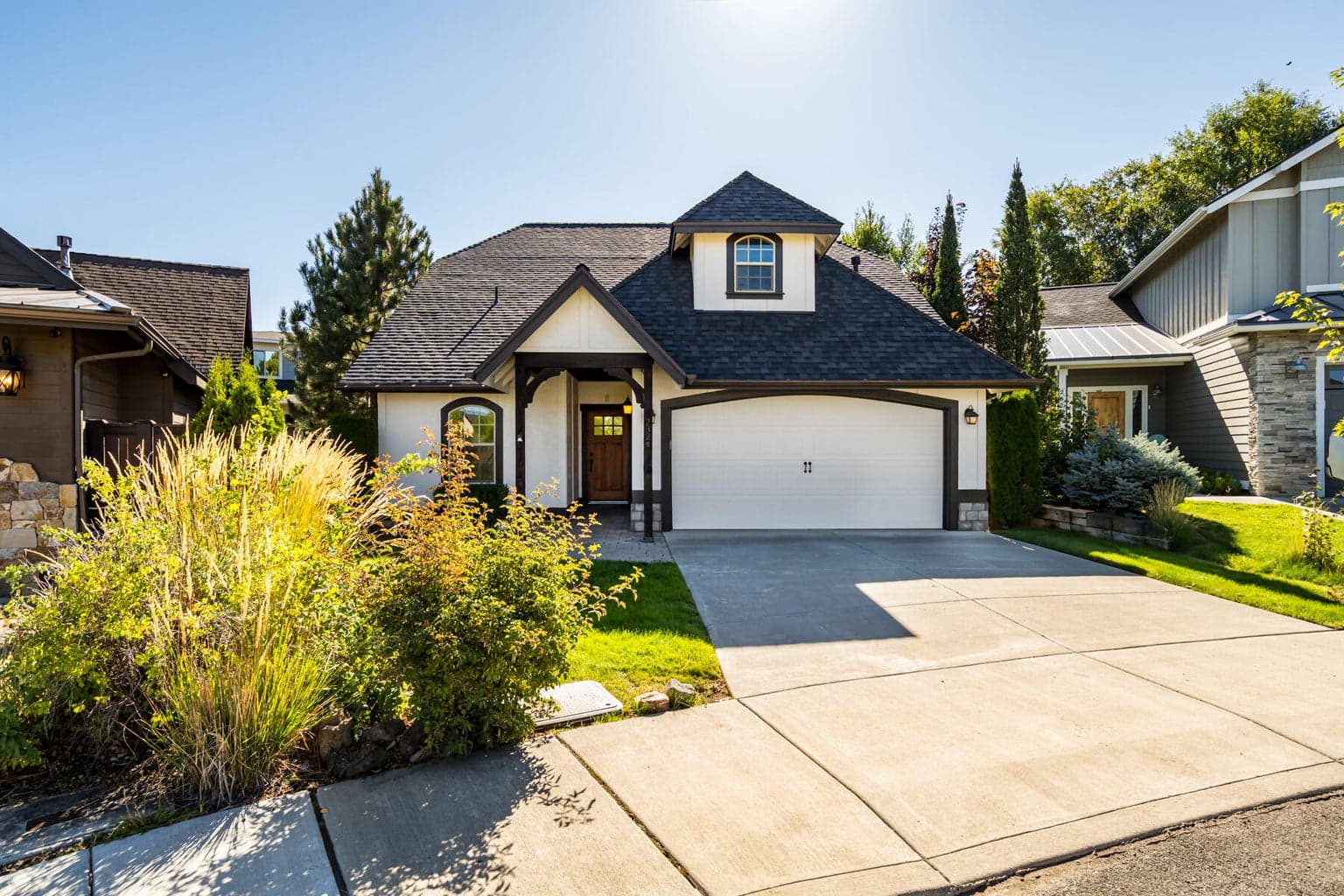 Photo of 2324 NE Halston Court 38 of 38
