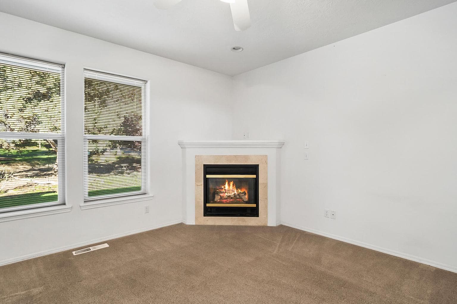 Photo of 2525 Cliff Hawk Court 12 of 45