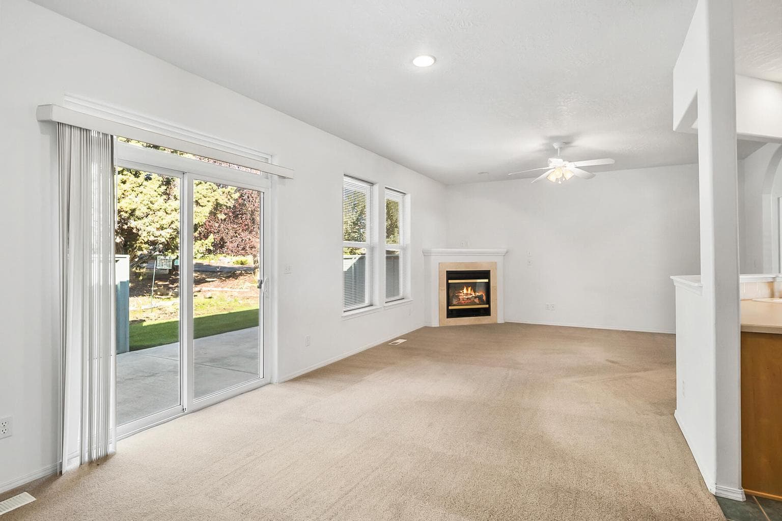 Photo of 2525 Cliff Hawk Court 13 of 45