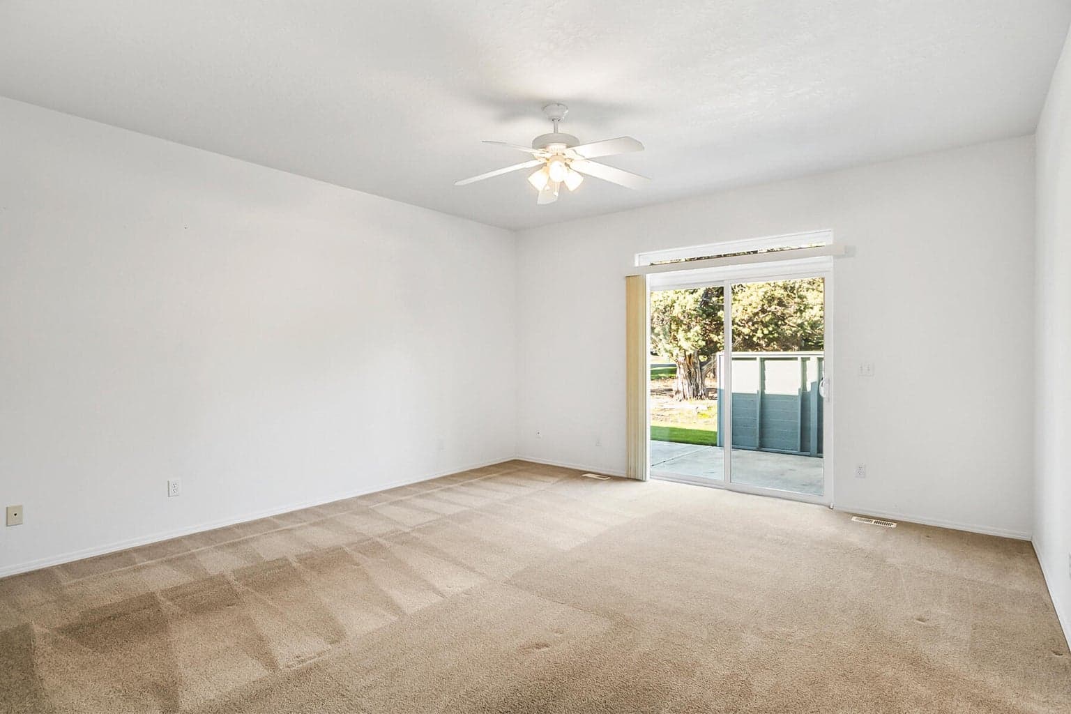 Photo of 2525 Cliff Hawk Court 27 of 45
