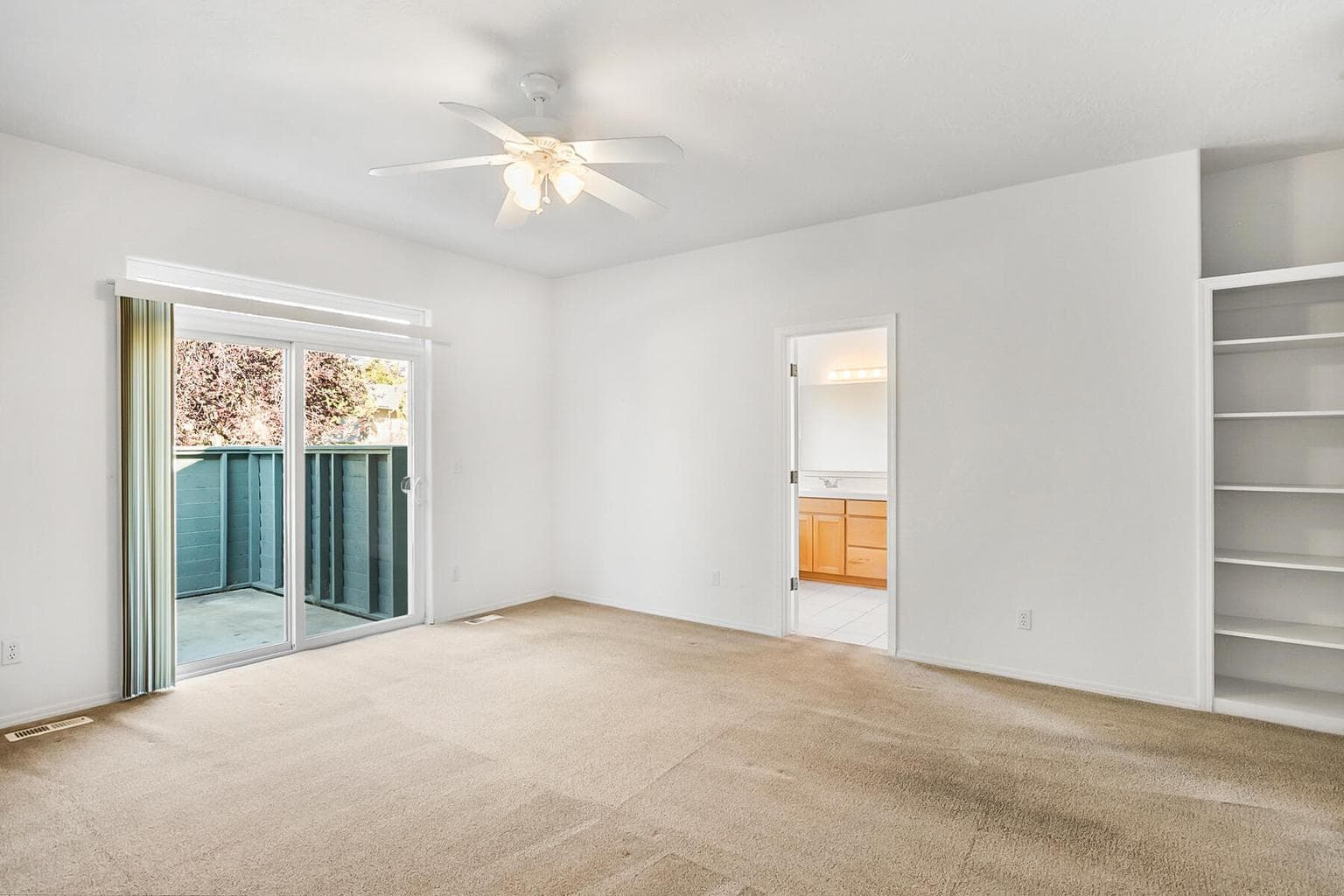 Photo of 2525 Cliff Hawk Court 28 of 45