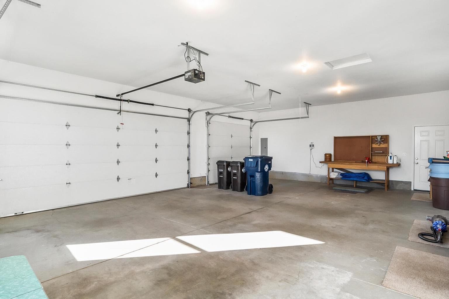 Photo of 2525 Cliff Hawk Court 33 of 45