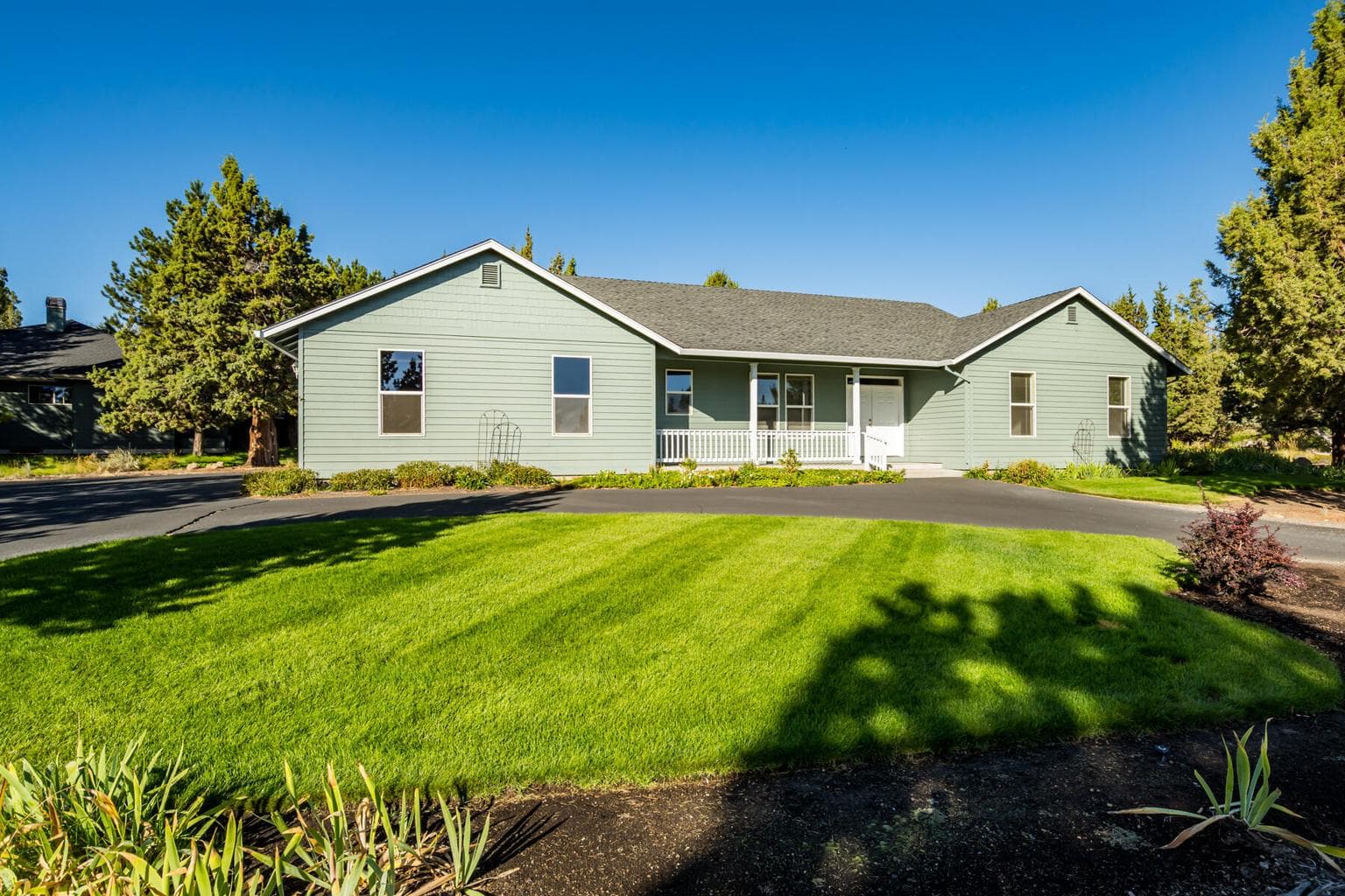 Photo of 2525 Cliff Hawk Court 38 of 45