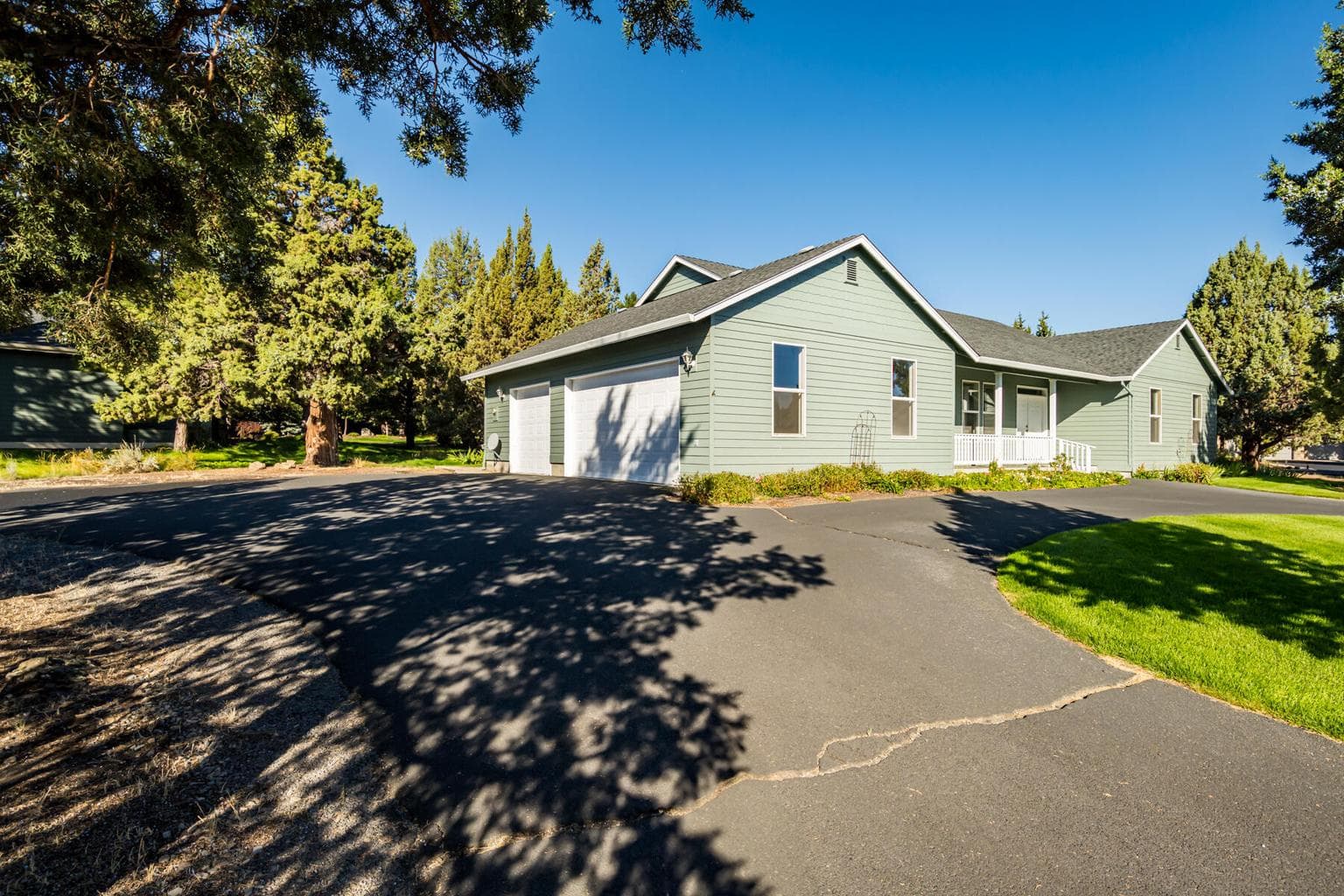 Photo of 2525 Cliff Hawk Court 39 of 45