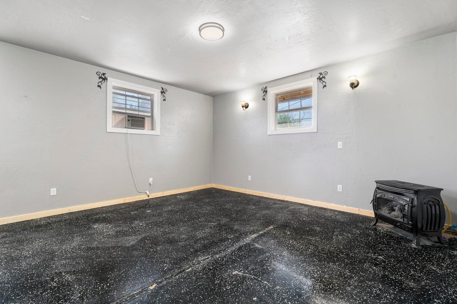 Photo of 740 SE 6th Street 14 of 21