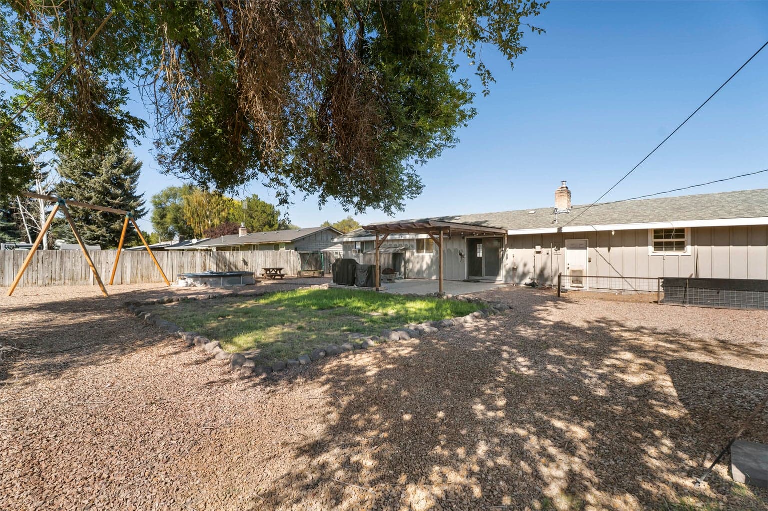 Photo of 740 SE 6th Street 21 of 21