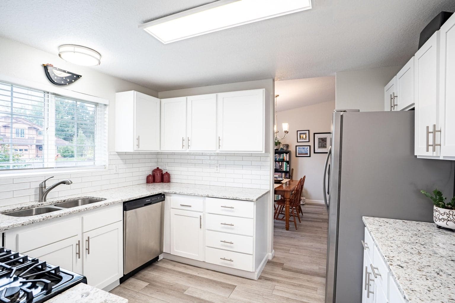 Photo of 3036 Royal 5 of 36
