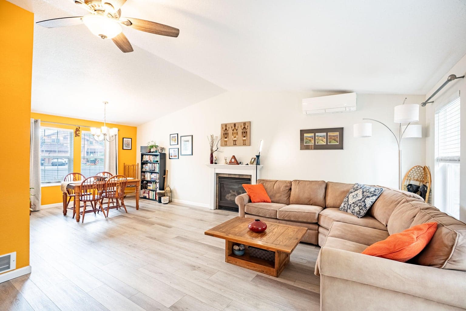 Photo of 3036 NE Royal Court 14 of 36