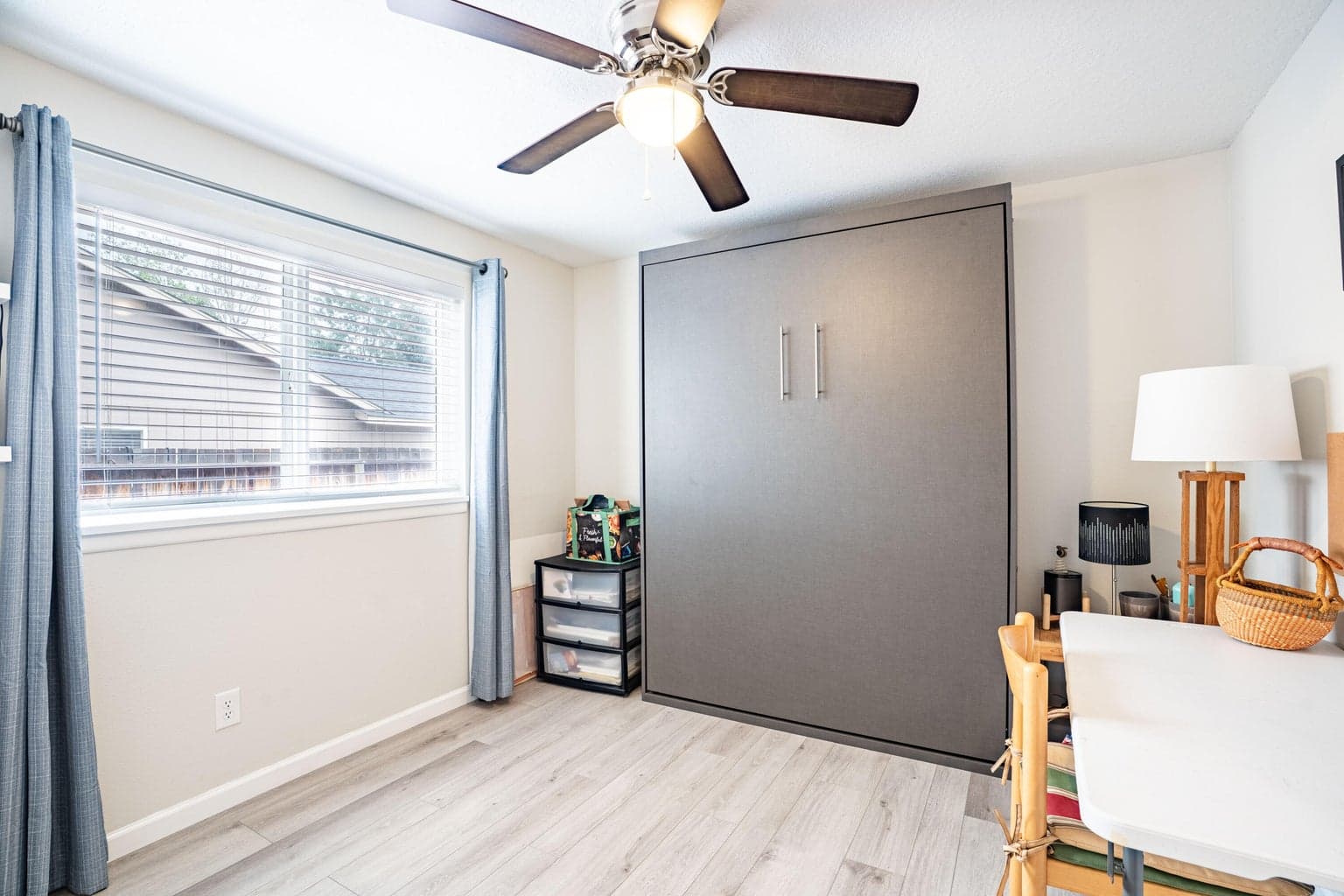 Photo of 3036 NE Royal Court 18 of 36