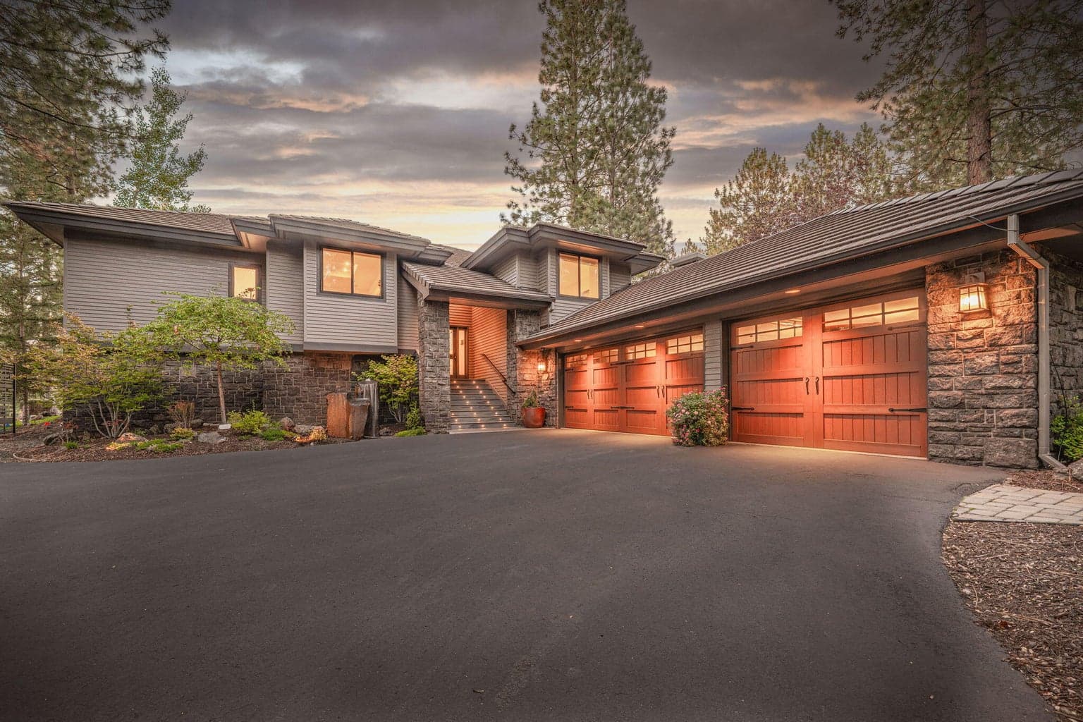 3 car garage