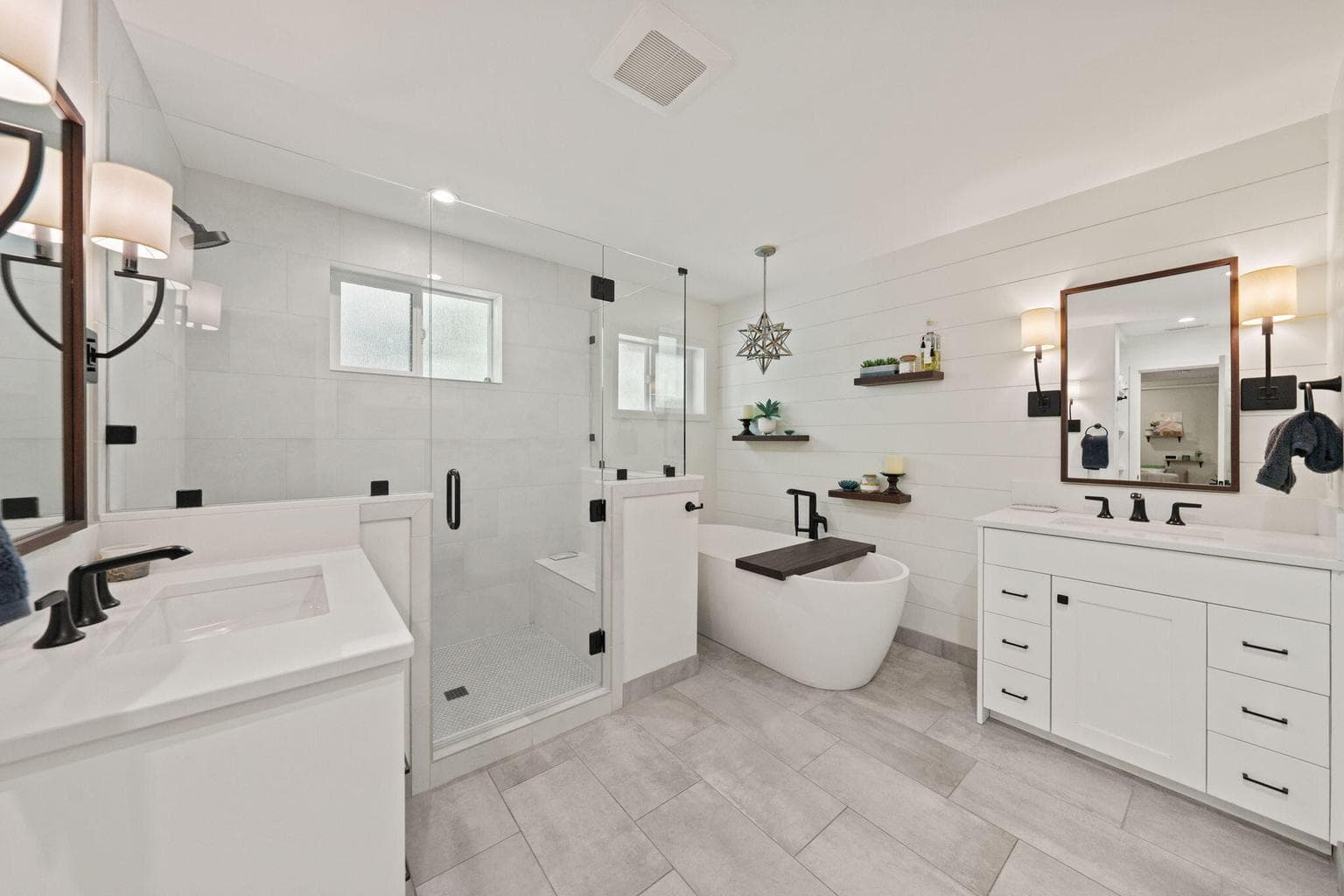 Downstairs ensuite/guest bath with two entrances