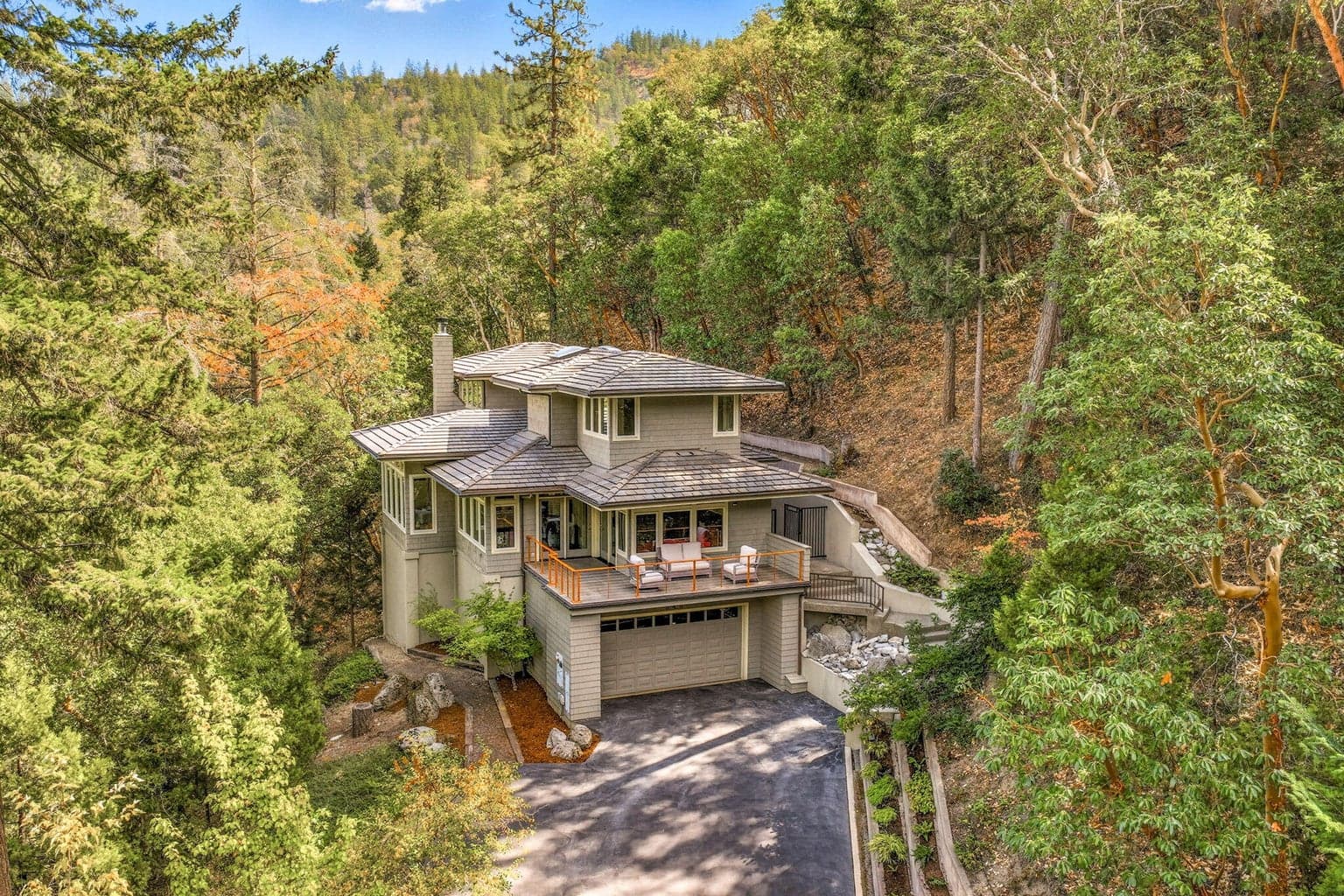 Photo of 545 Ashland Creek 2 of 66