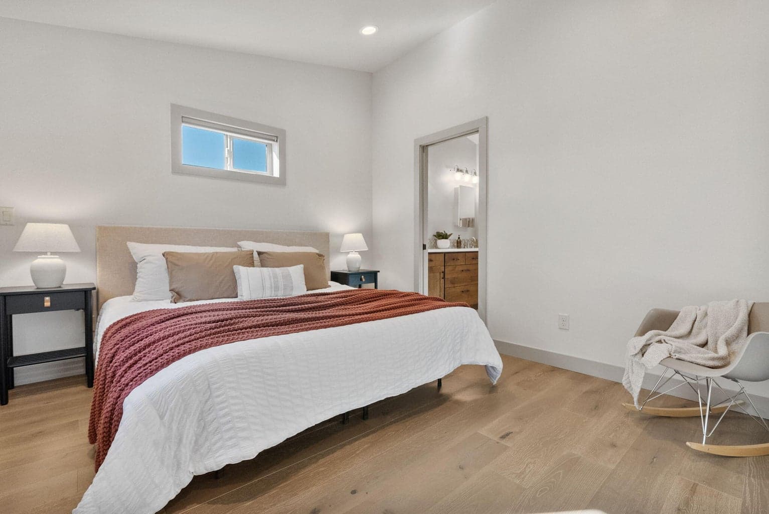 Photo of 1115 NW Baltimore Avenue 30 of 70