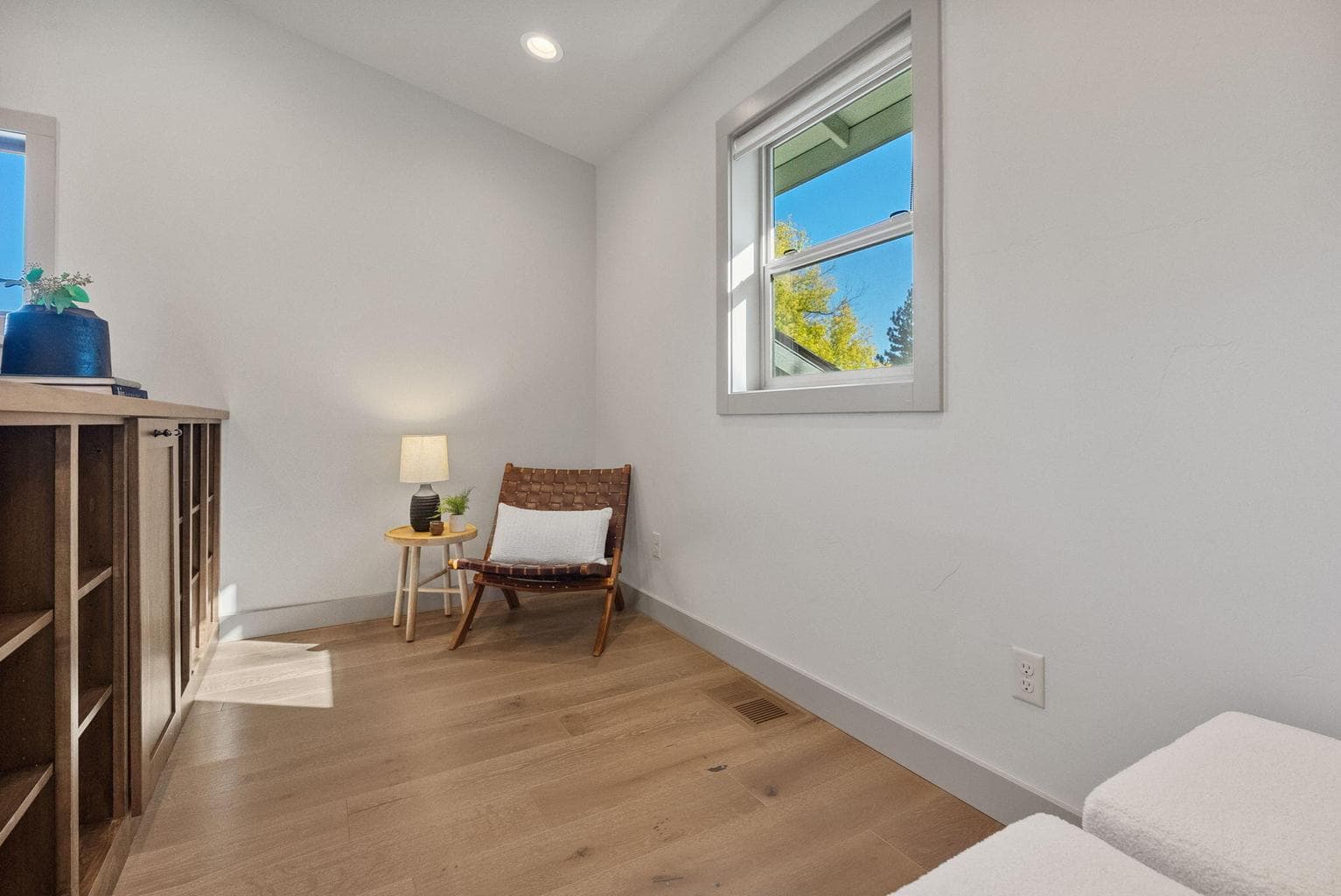 Photo of 1115 NW Baltimore Avenue 29 of 70