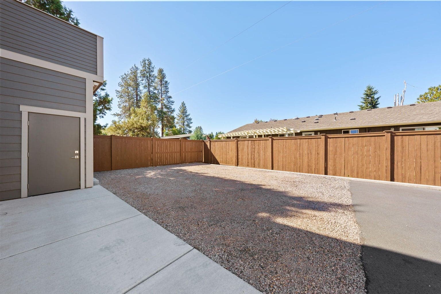 Photo of 325 N Cowboy Street 9 of 52