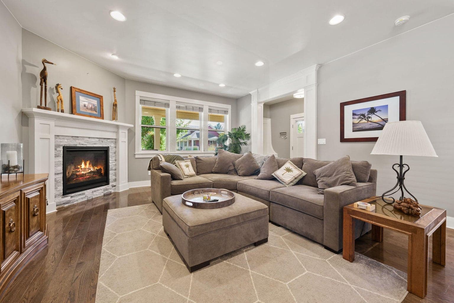 Photo of 325 N Cowboy Street 17 of 52