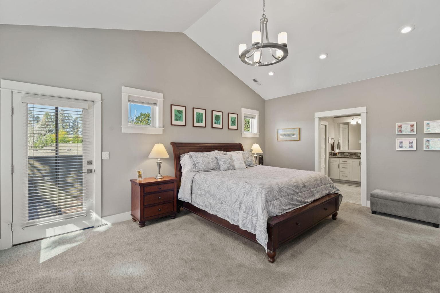 Photo of 325 N Cowboy Street 27 of 52