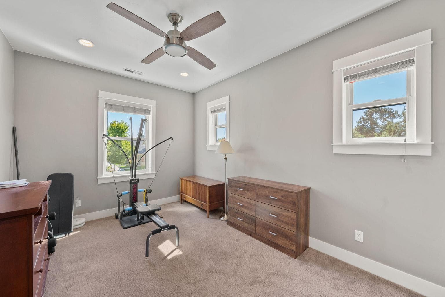 Photo of 325 N Cowboy Street 43 of 52