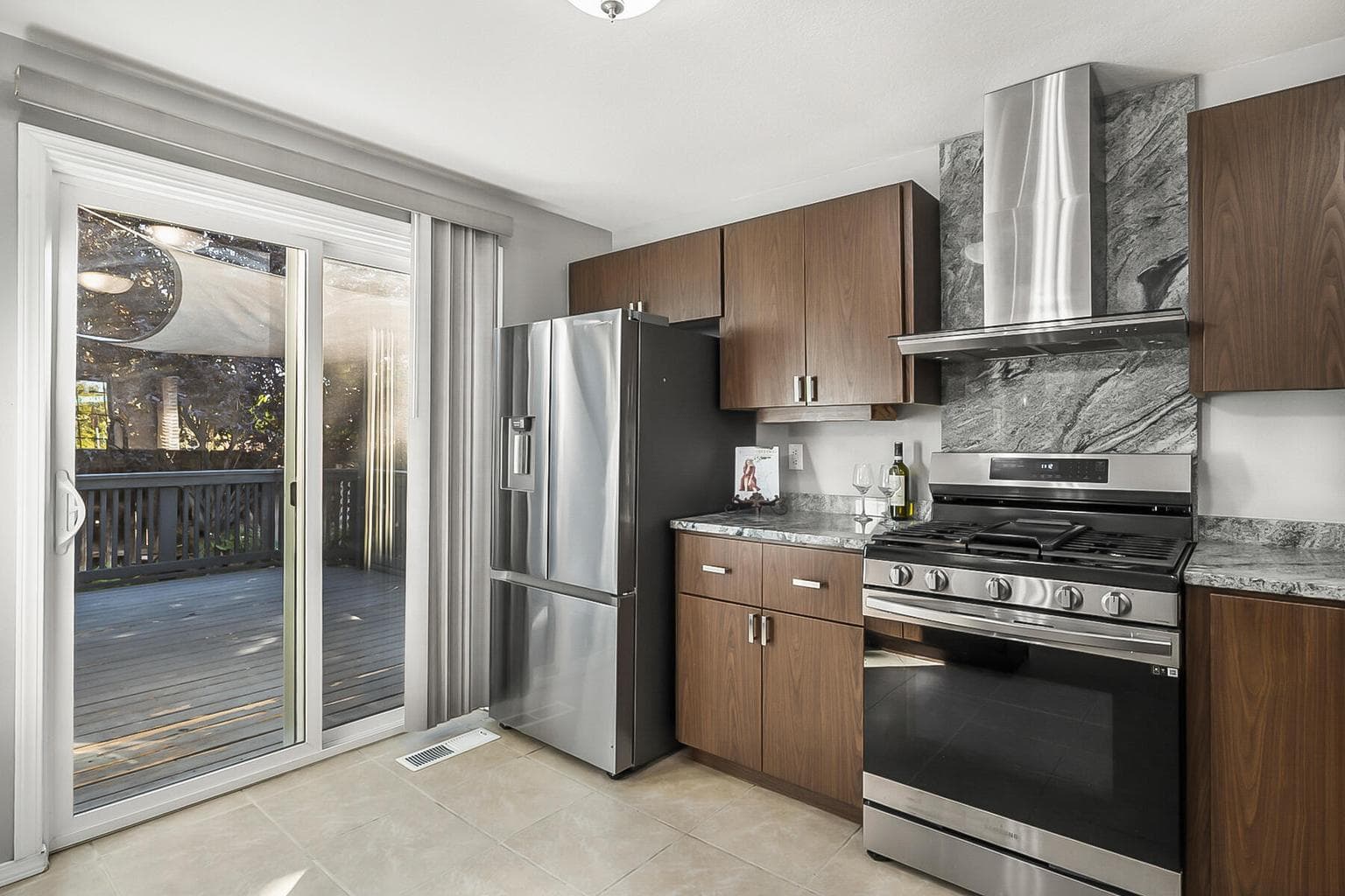Photo of 63399 NE Majestic Loop 11 of 35