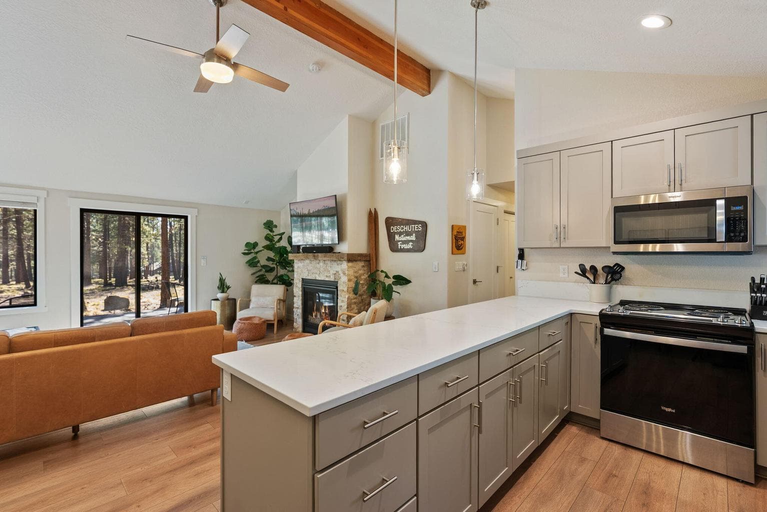 Photo of 57440 Quartz Mountain Lane 9 of 42