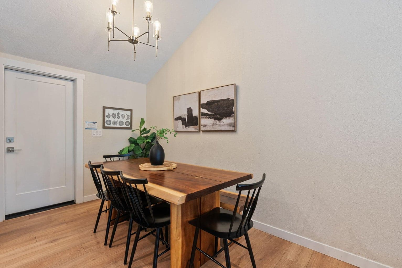 Photo of 57440 Quartz Mountain Lane 13 of 42