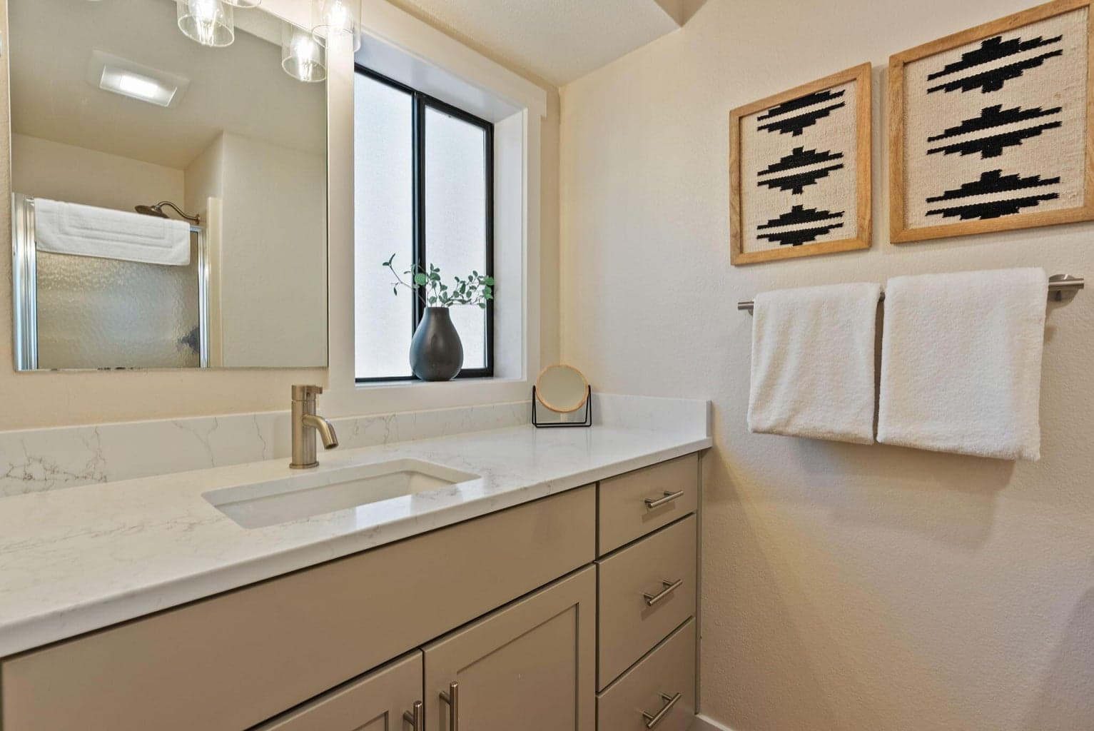Photo of 57440 Quartz Mountain Lane 17 of 42