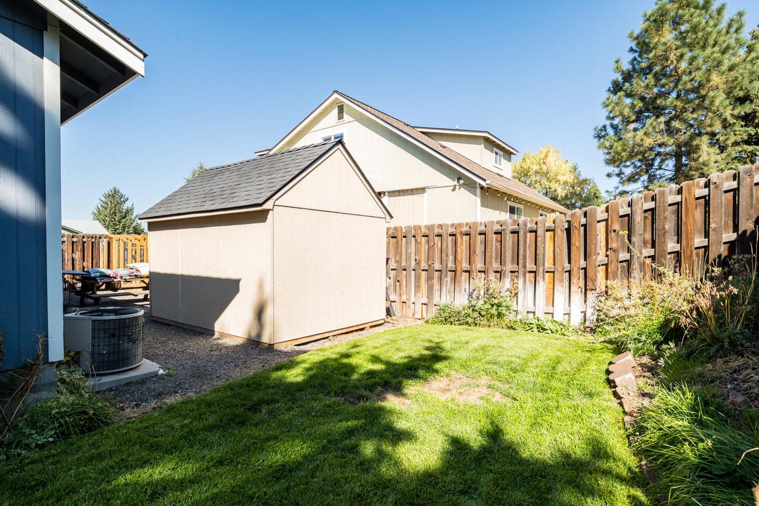 Photo of 63399 NE Majestic Loop 24 of 35