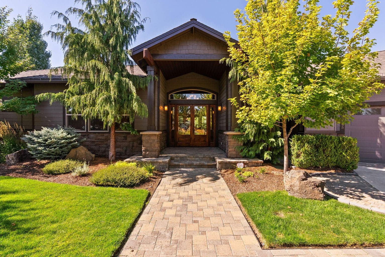 Photo of 61245 Crescent 1 of 64