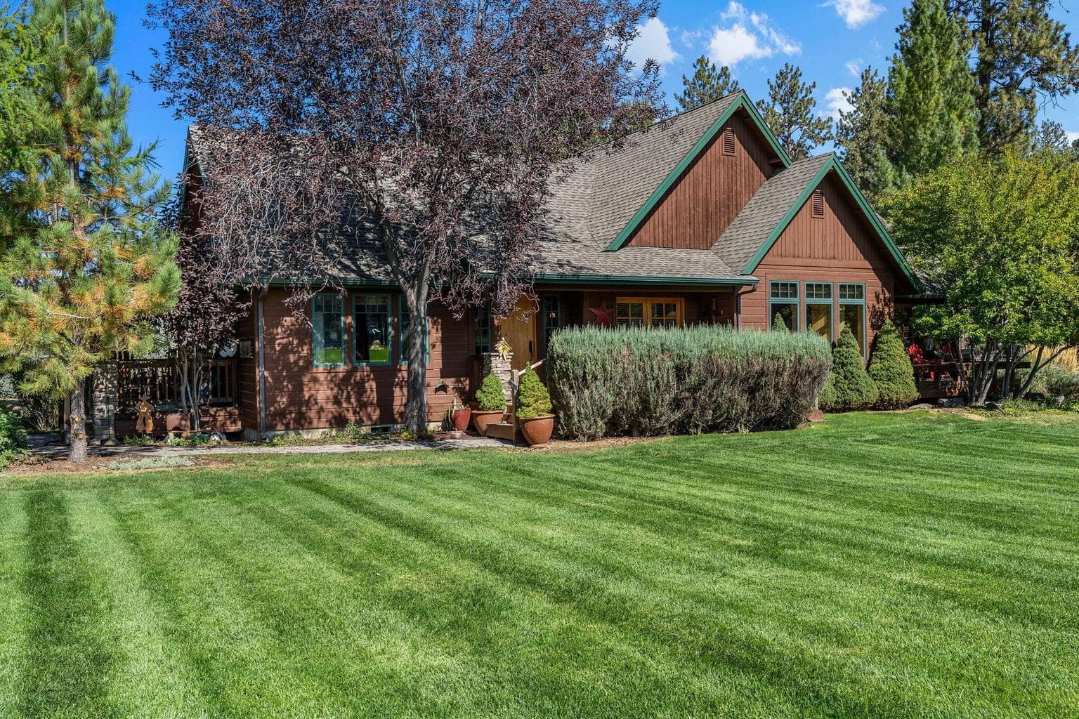 Photo of 546 S Cottonwood Street 47 of 53