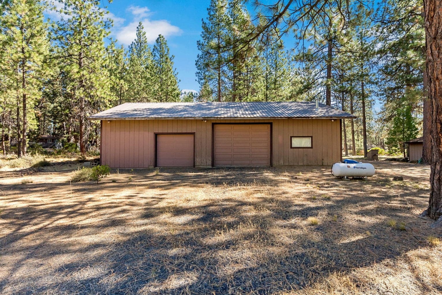 Photo of 60000 Agate Road 10 of 48