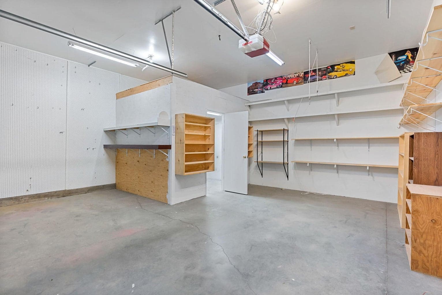 Photo of 60000 Agate Road 14 of 48