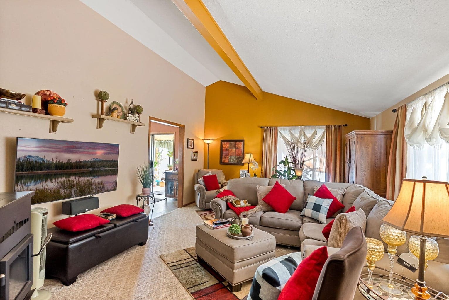 Photo of 60000 Agate Road 19 of 48