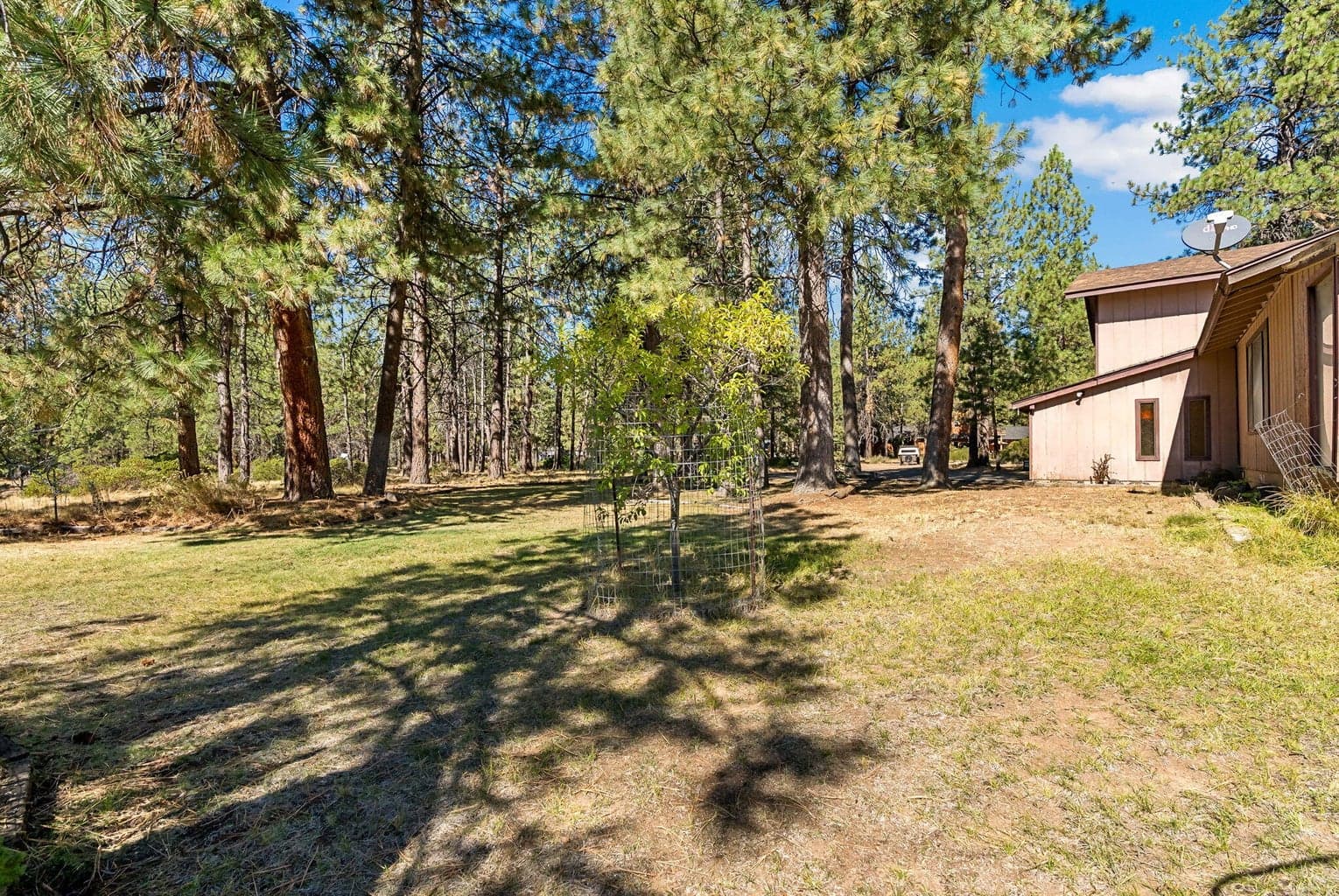 Photo of 60000 Agate Road 34 of 48